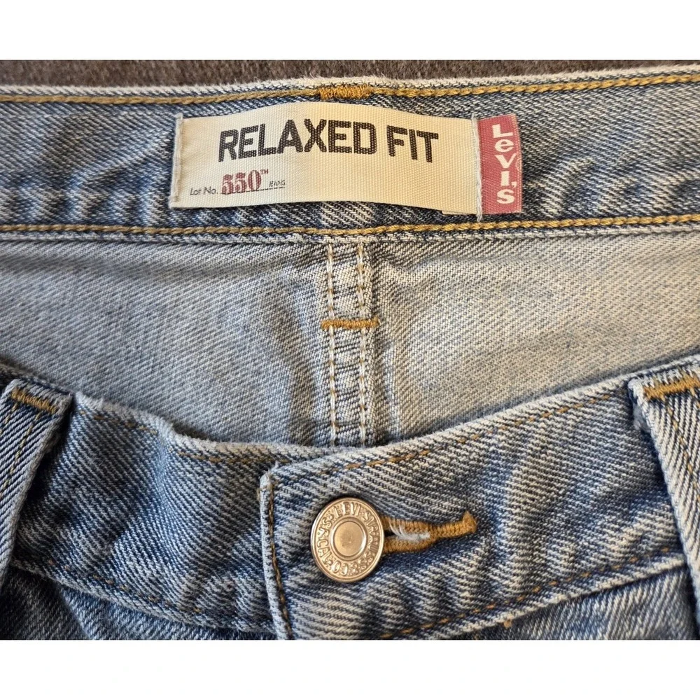 Levi's 550 Relaxed Fit Jeans Mens 36x36 Light Blue Faded Vintage Denim  Straight